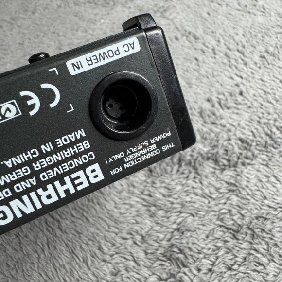 Behringer Xenyx 502 5-input 2-Bus Mixer w/ Xenyx Mic Preamp & British Equalizer - Picture 3 of 7